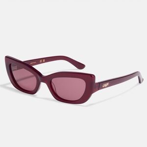 GANNI x Ace & Tate Sadie Sunglasses in Cherry Bomb